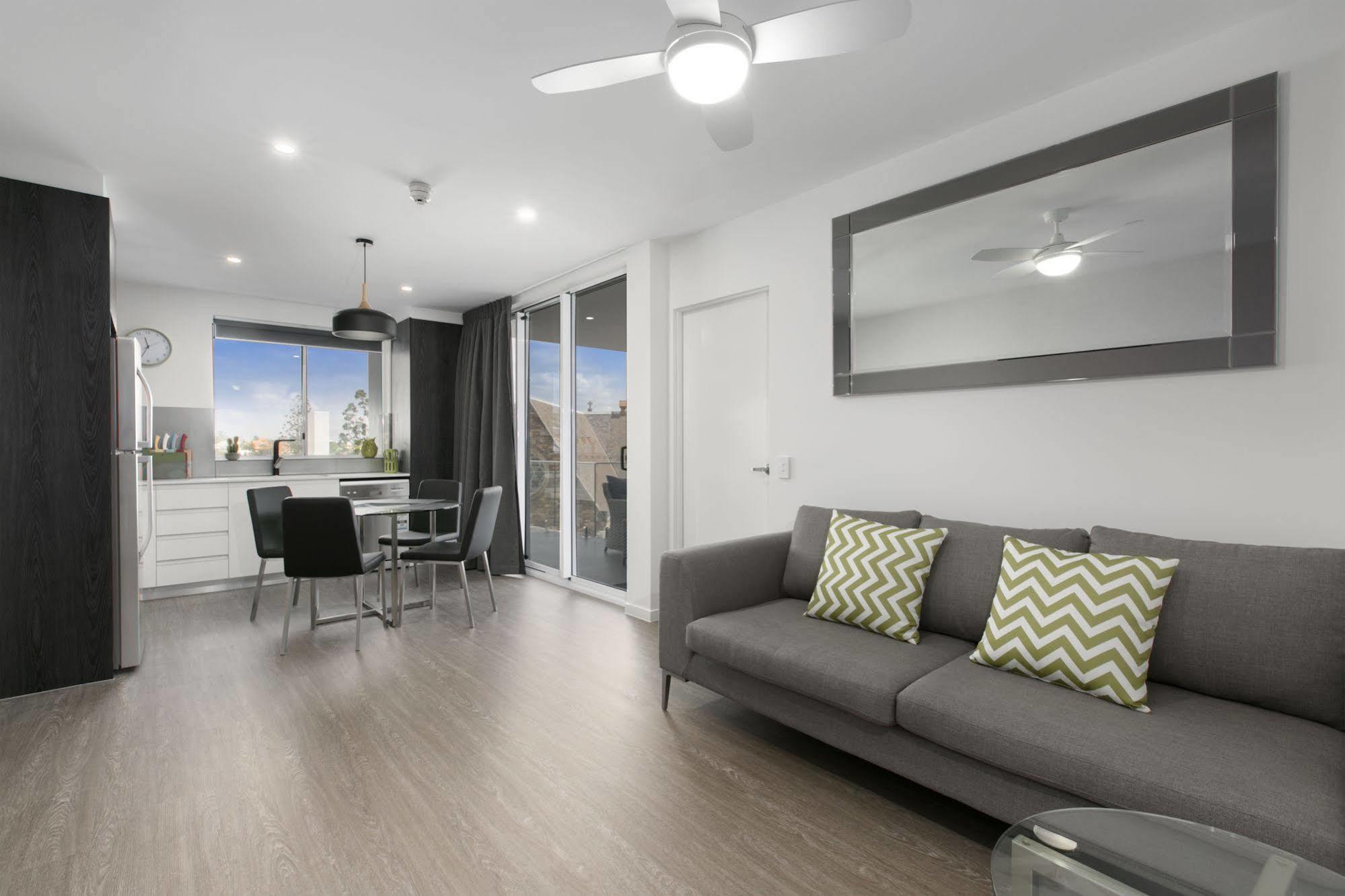 Menso At Southbank Aparthotel Brisbane Exterior foto